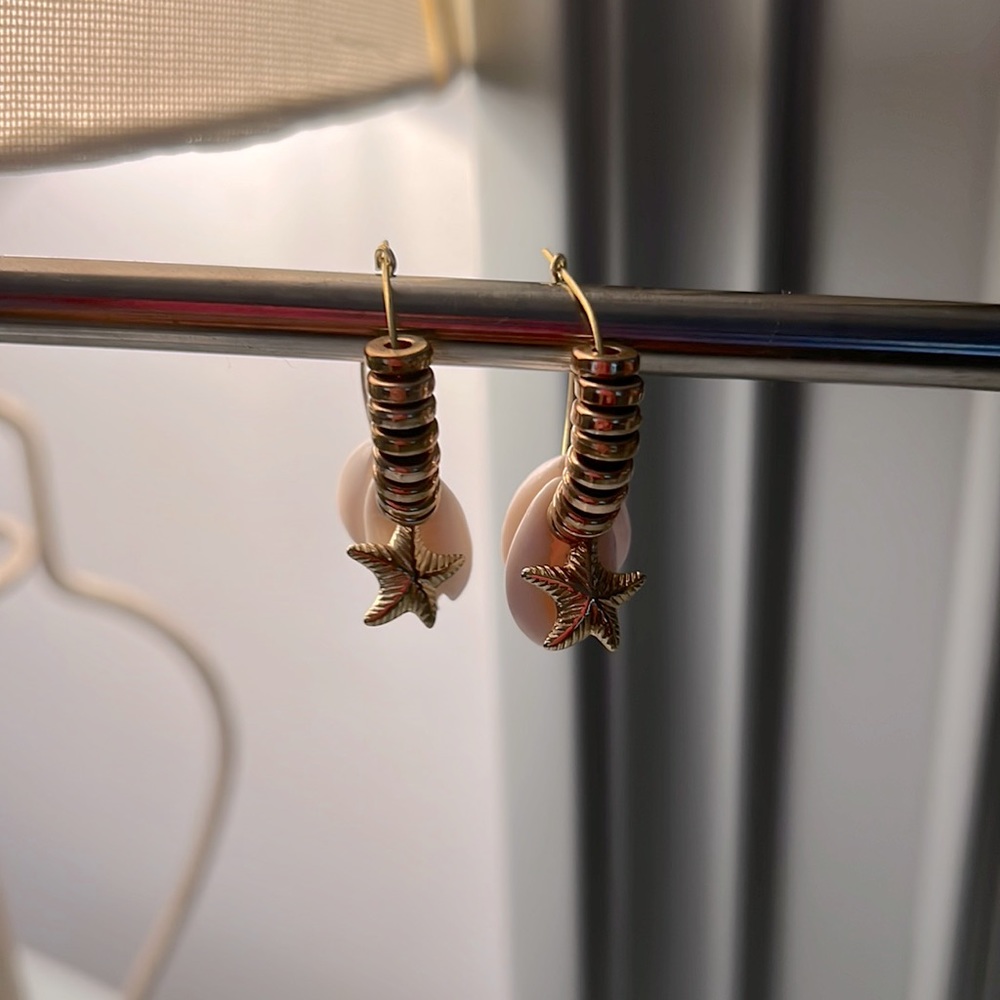 One pack earrings